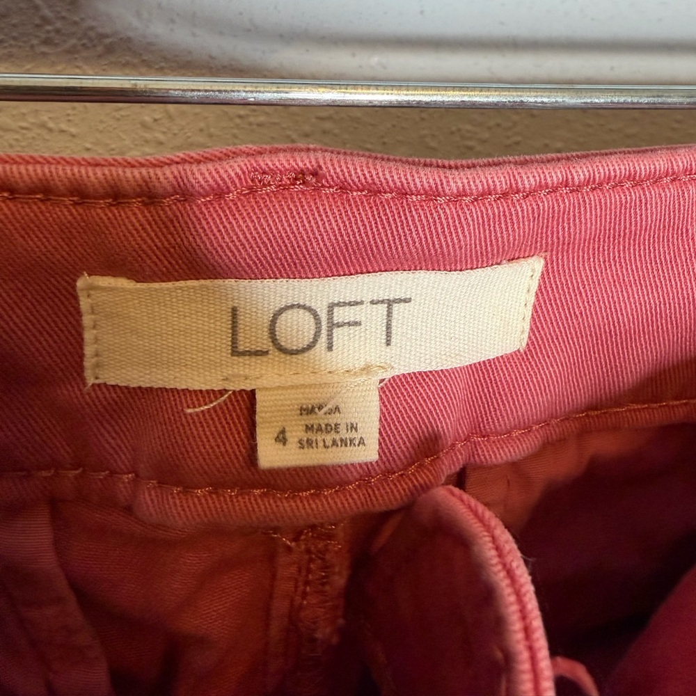 Loft straight leg pants size 4 - Picture 2 of 3